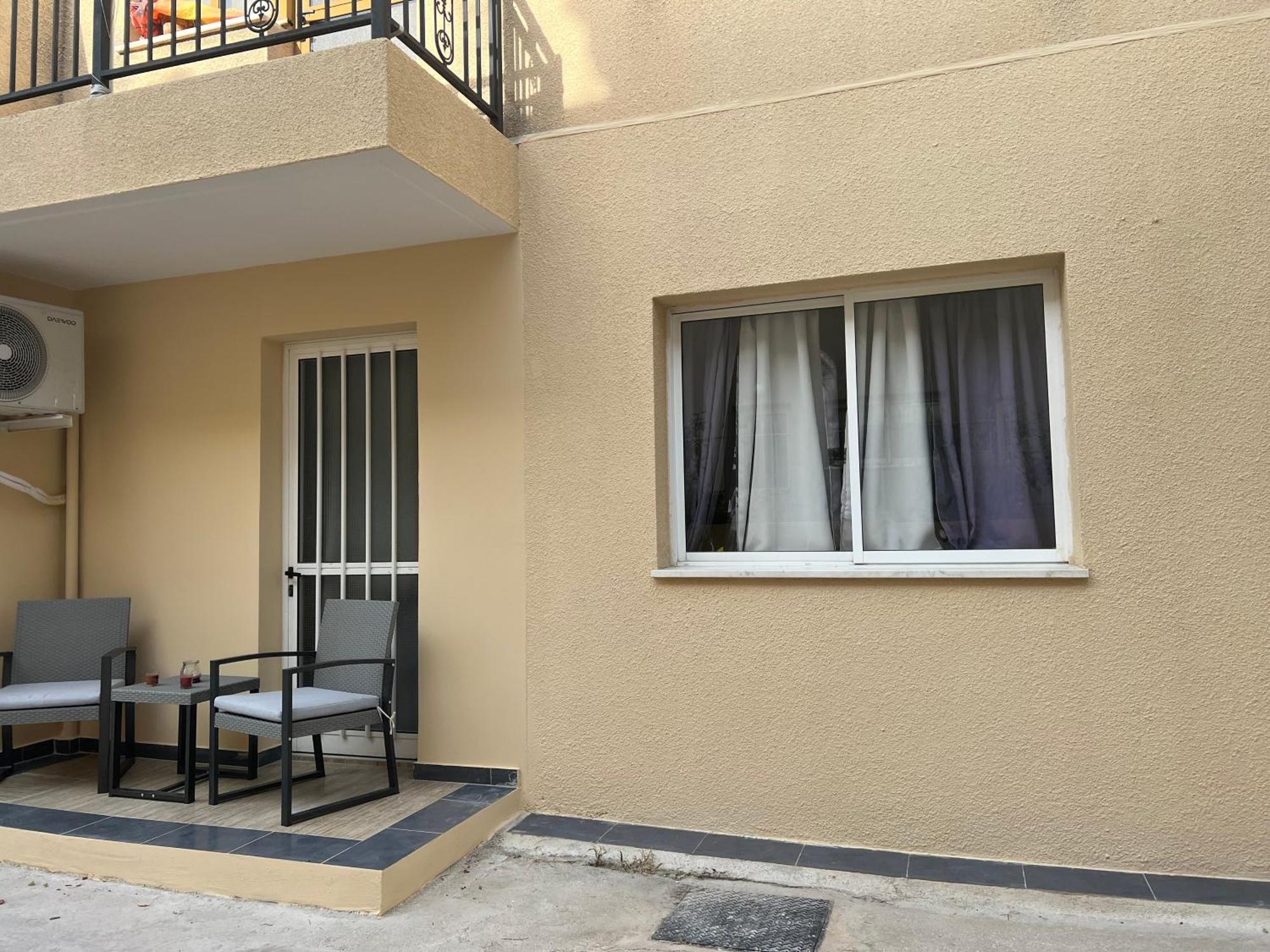Charalambous Apartment Paphos Eksteriør bilde