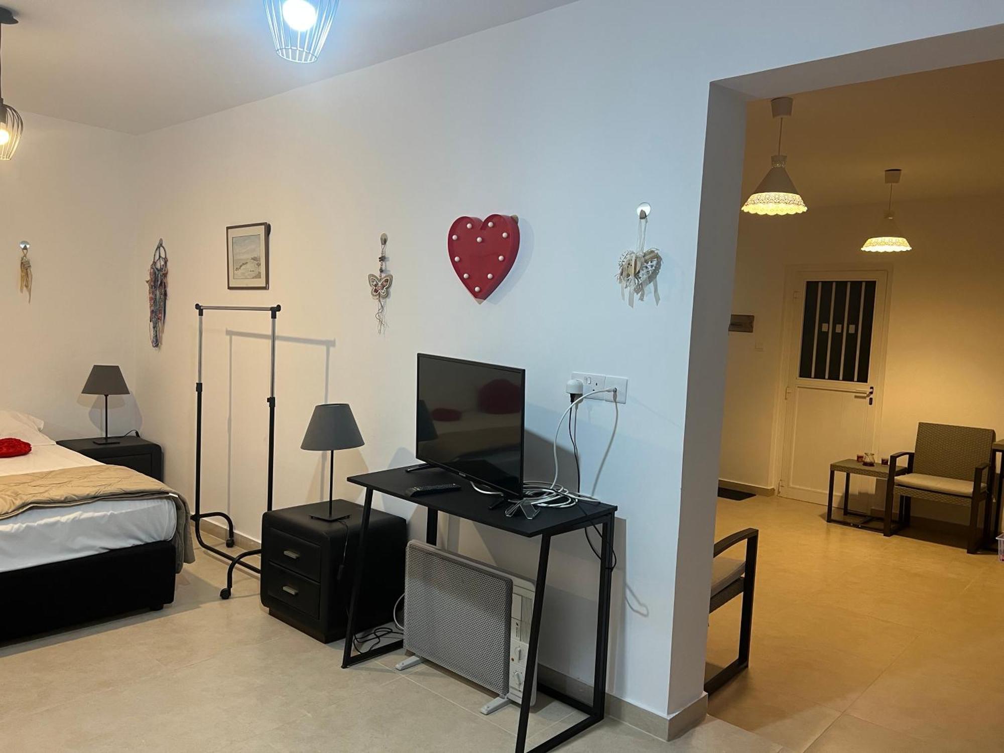 Charalambous Apartment Paphos Eksteriør bilde
